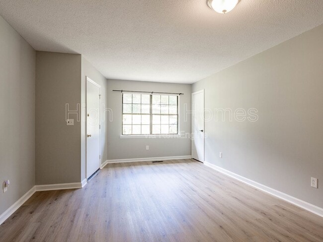 Building Photo - 388 Smitherman Rd