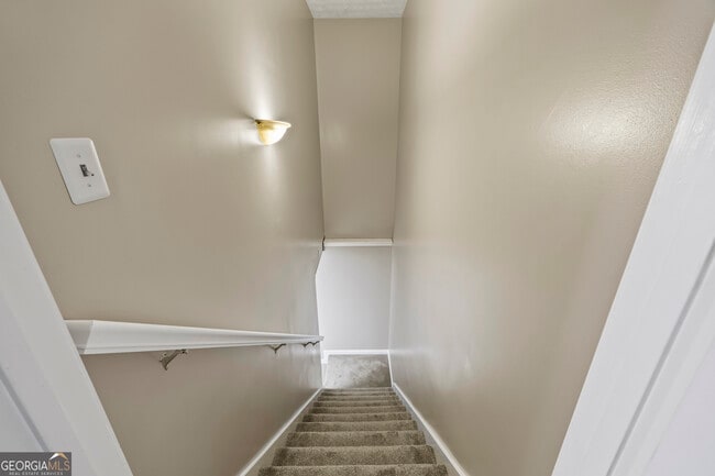 Building Photo - 156 Azalea Dr