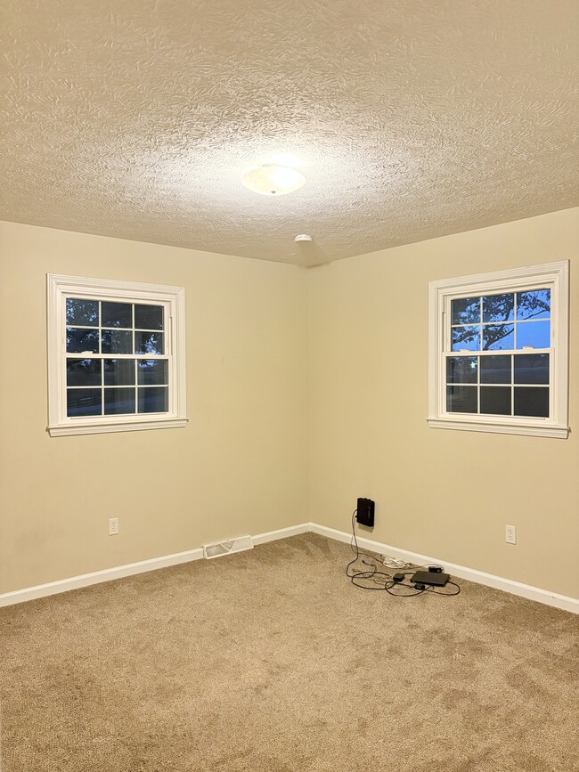 Building Photo - 660 Plano Richpond Rd