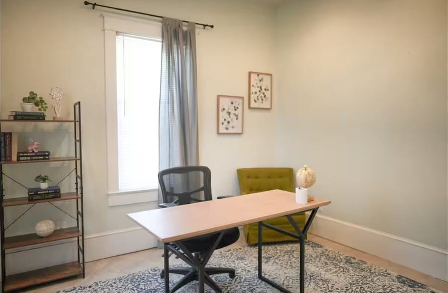 Office/Bedroom (Flex Space) - 405 Morson St