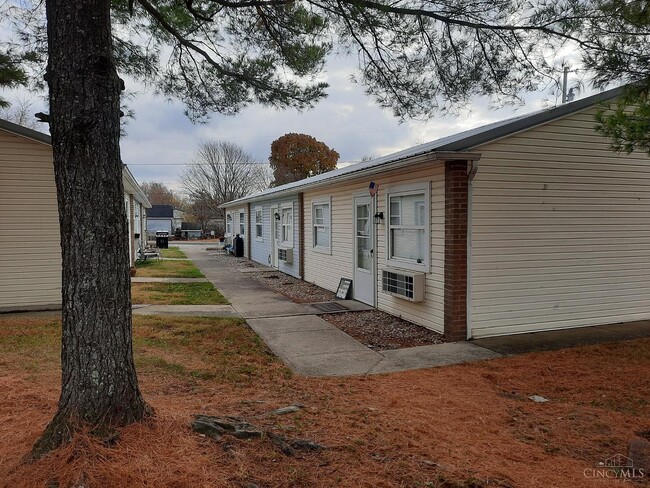 Primary Photo - Lynchburg 12 Apartments