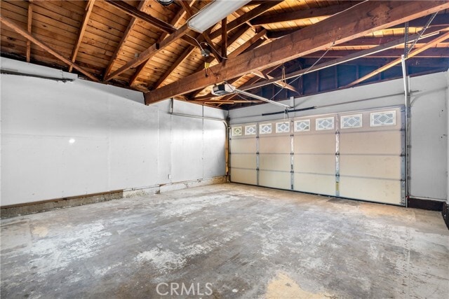 Building Photo - 8691 Davmor Ave