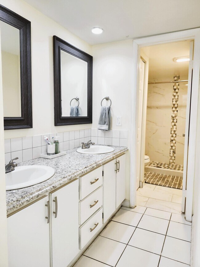 Building Photo - 1570 Forest Lakes Cir