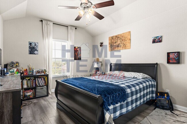 Building Photo - 7807 Zircon Dr