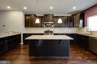 Building Photo - 1314 Hawthorn Dr