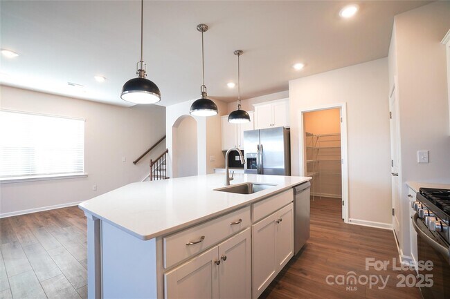 Building Photo - 1403 Caracara Ct