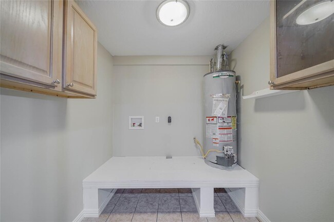 Building Photo - 10915 Sagecrest Ln