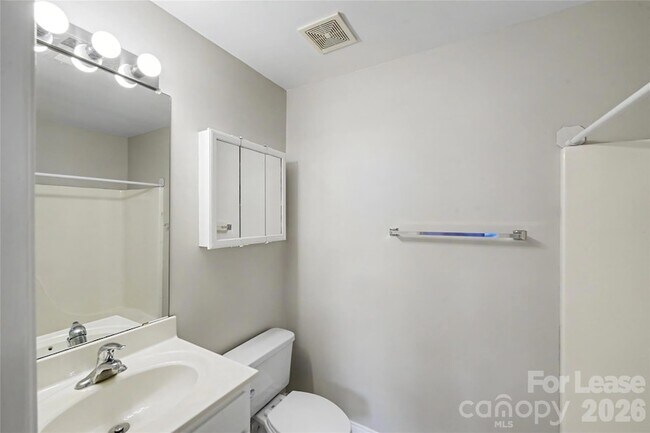 Building Photo - 2120 Sardony Ln