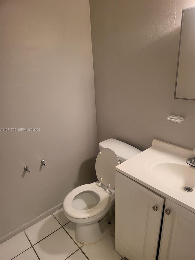 Building Photo - 1435 NW 8th Ave