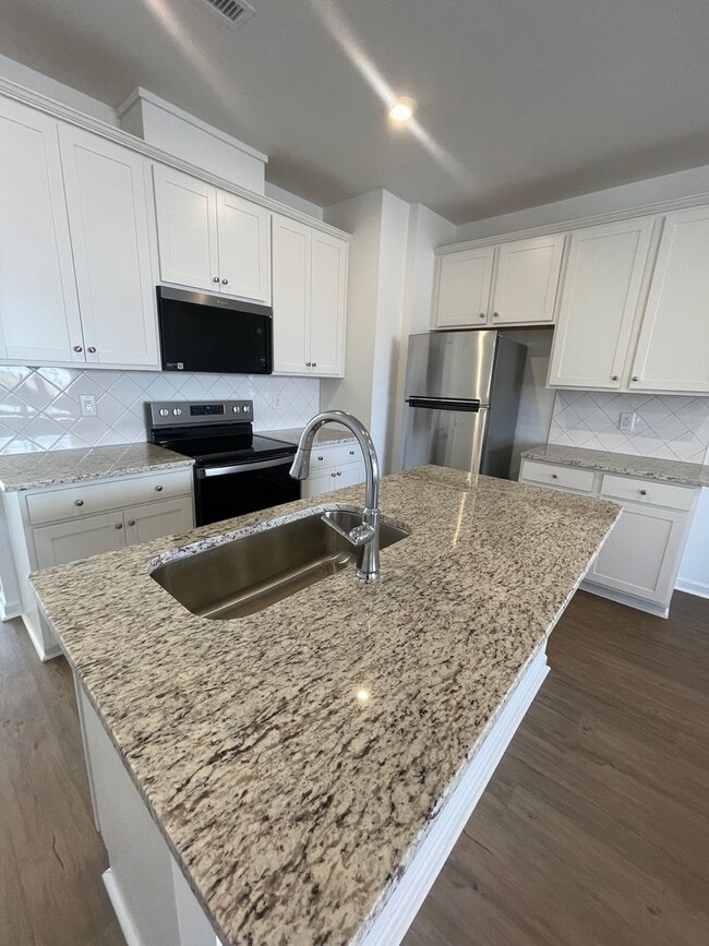 Building Photo - Charming 3 Bedroom Home Located In Wendell!!!