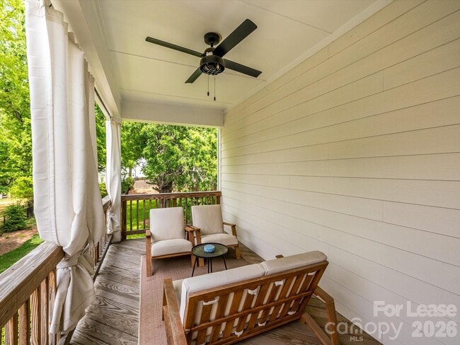 Building Photo - 1217 Drummond Ave