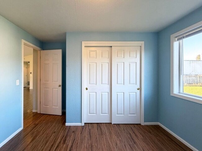 Building Photo - 1378 T St