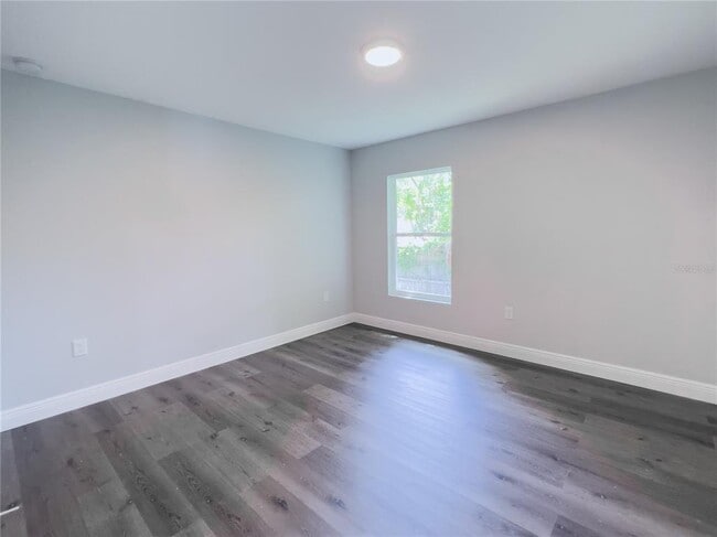Building Photo - 608 Cougar Blvd