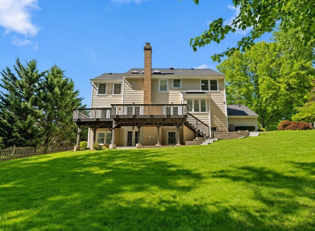 Building Photo - 6609 Heidi Ct