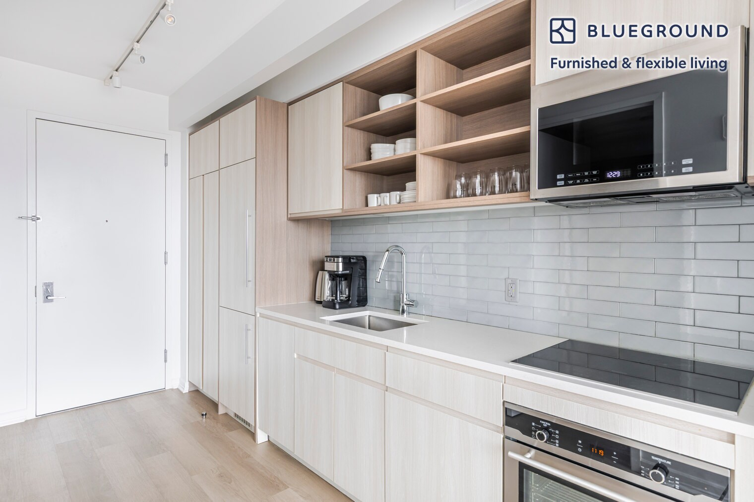 Building Photo - 275 S 5th St