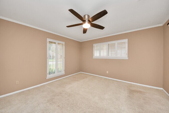 Building Photo - 15126 Trailside Dr