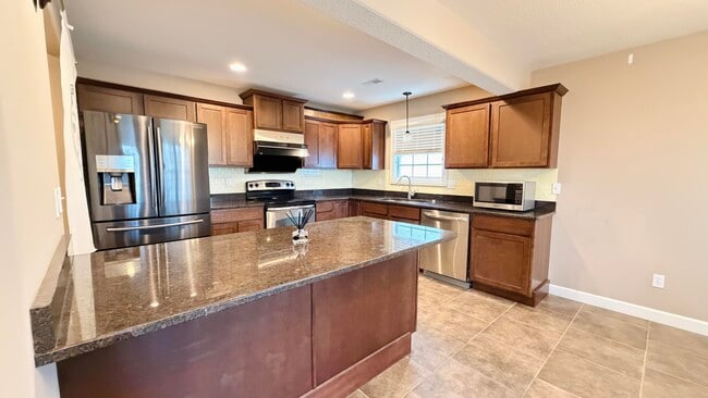 Building Photo - 7406 Rosedown Dr