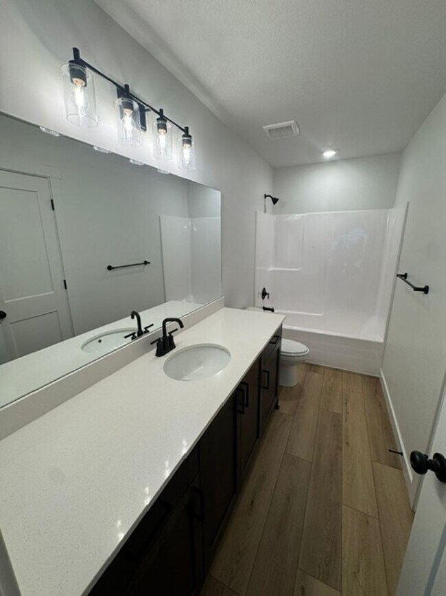 Building Photo - 2808 W 2720 N