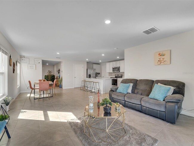 Building Photo - 3117 Rock Sound St