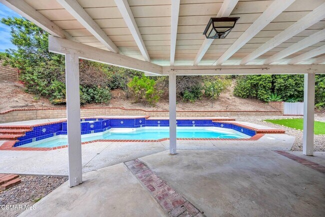 Building Photo - 2594 Ridgebrook Pl
