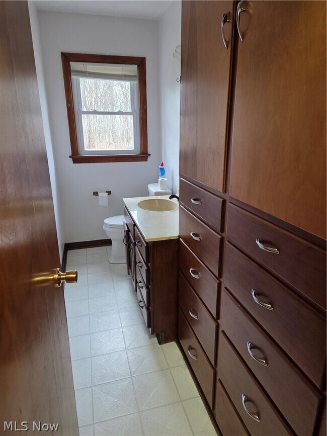 Building Photo - 3976 Faircrest St SW