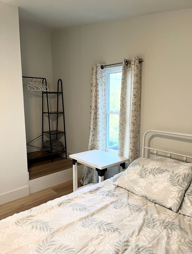 Building Photo - 48 S Hoernerstown Rd