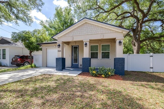 Building Photo - 1505 E North Bay St