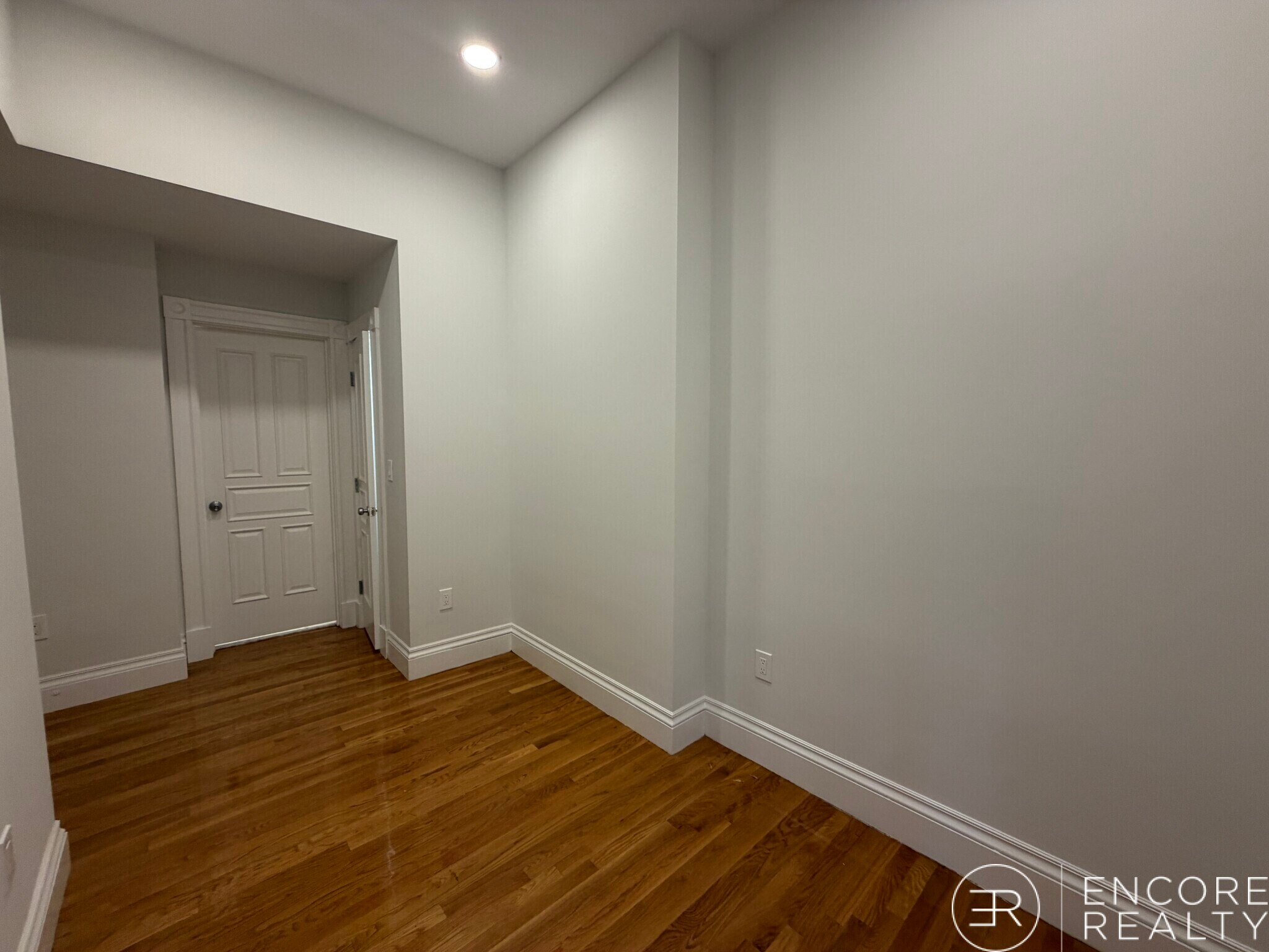 Building Photo - 195 Commonwealth Ave