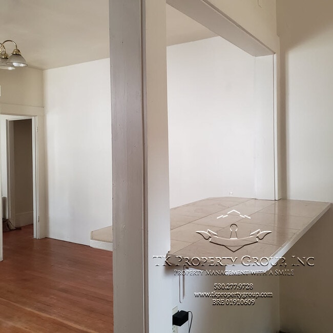 Building Photo - 322 Buena Vista St