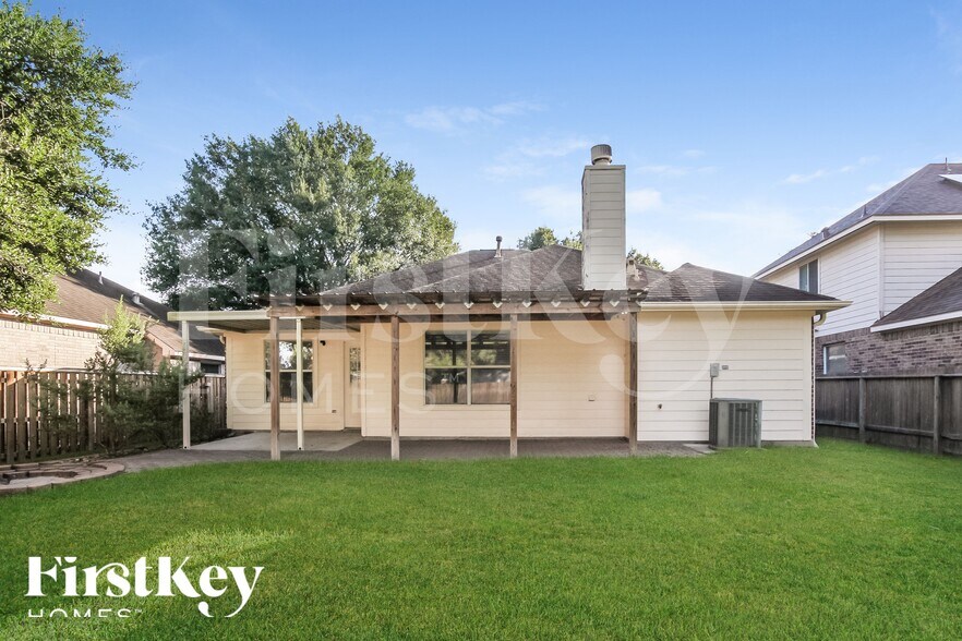 Building Photo - 21538 Forest Colony Dr