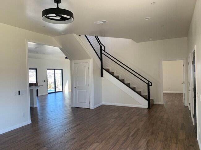 Building Photo - 14425 Hardtree Dr