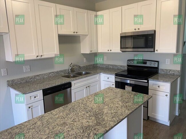 Building Photo - $1549! 3 Bed/2.5 Bath home in Fort Worth! Price Enhancement!
