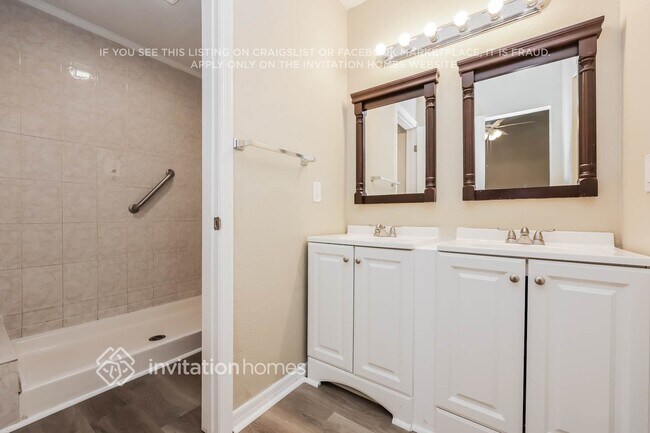 Building Photo - 11332 Maxton Way