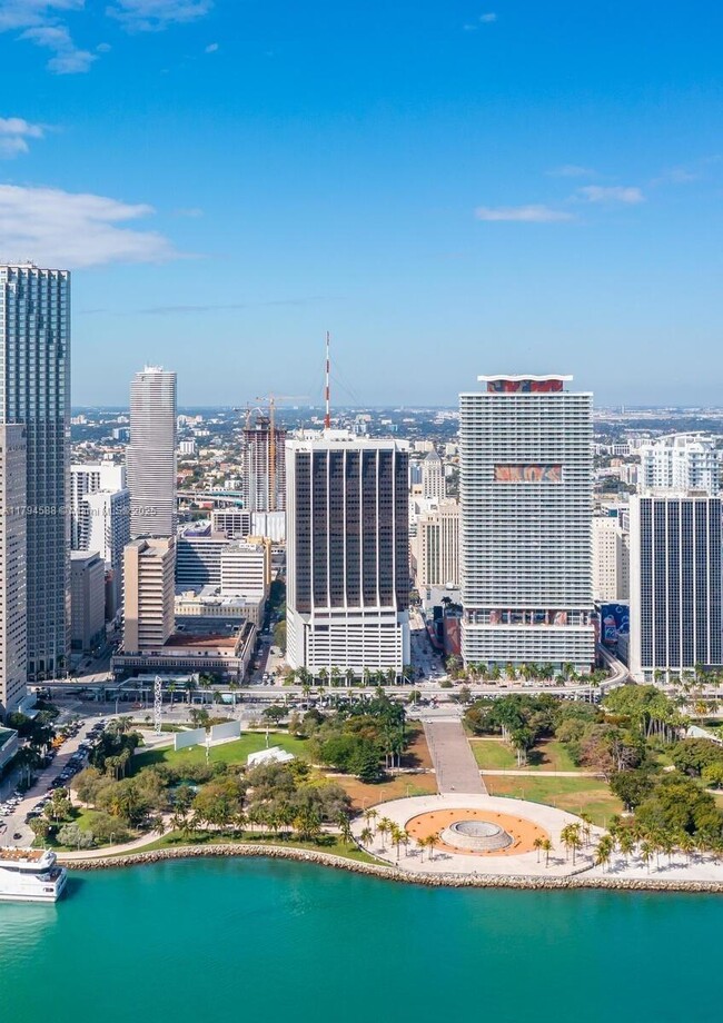 Building Photo - 50 Biscayne Blvd