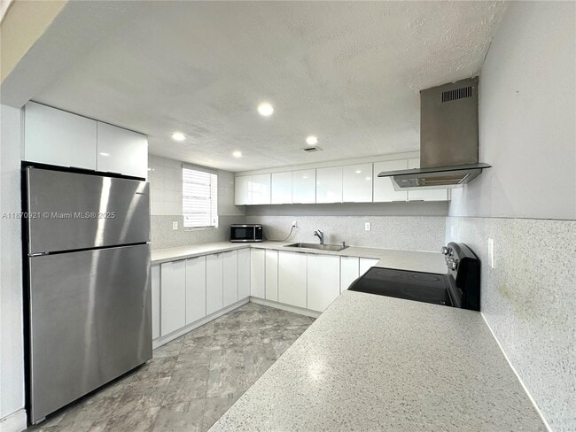 Primary Photo - 14195 SW 87th St