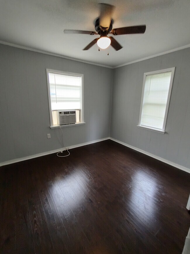 Building Photo - AANM Investments LLC Main St