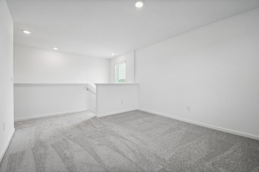 Building Photo - 2608 Lavender Loop