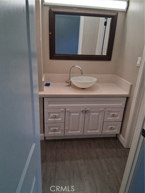 Building Photo - 1040 Cedar Ave