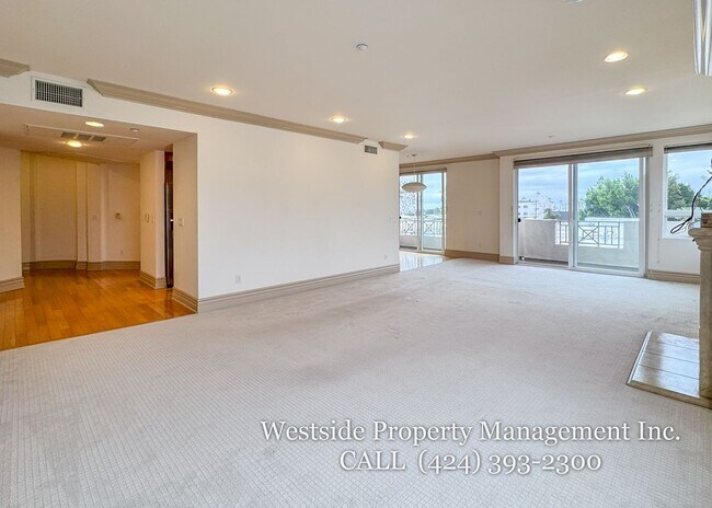 Building Photo - 1337 Wellesley Ave