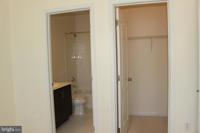 Building Photo - 23261 Carters Meadow Terrace