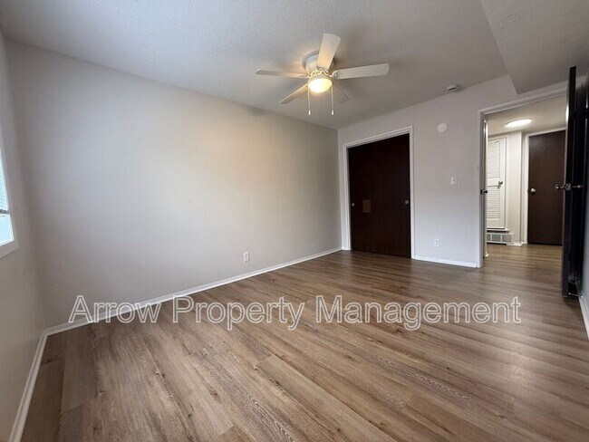 Building Photo - 649 S 18th St