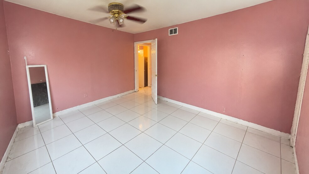 Building Photo - 5381 NW 12th St