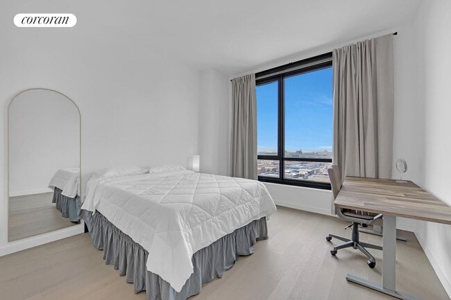 Building Photo - 380 4th Ave