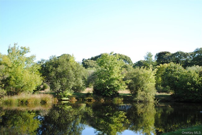 Building Photo - 59 Watchogue Ave