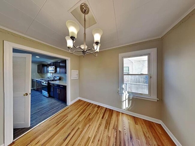 Building Photo - 3721 Wall St