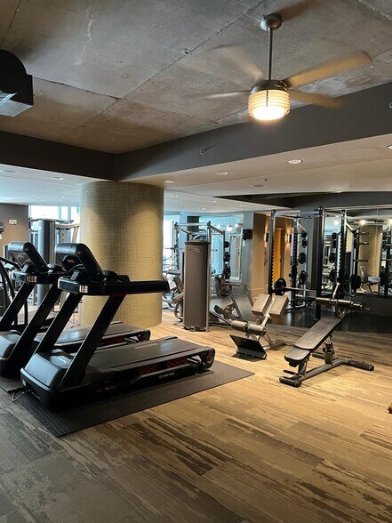 4th Floor Fitness Center - 600 12th Ave S