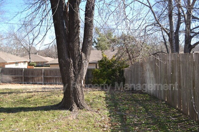Building Photo - 66 Haven Cir