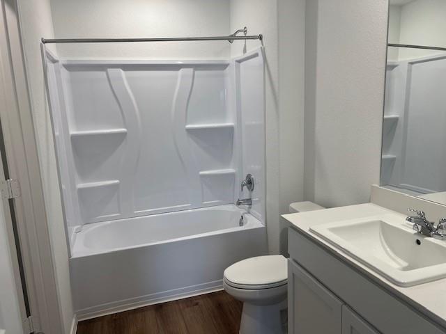 Building Photo - 2215 Cyclone Dr