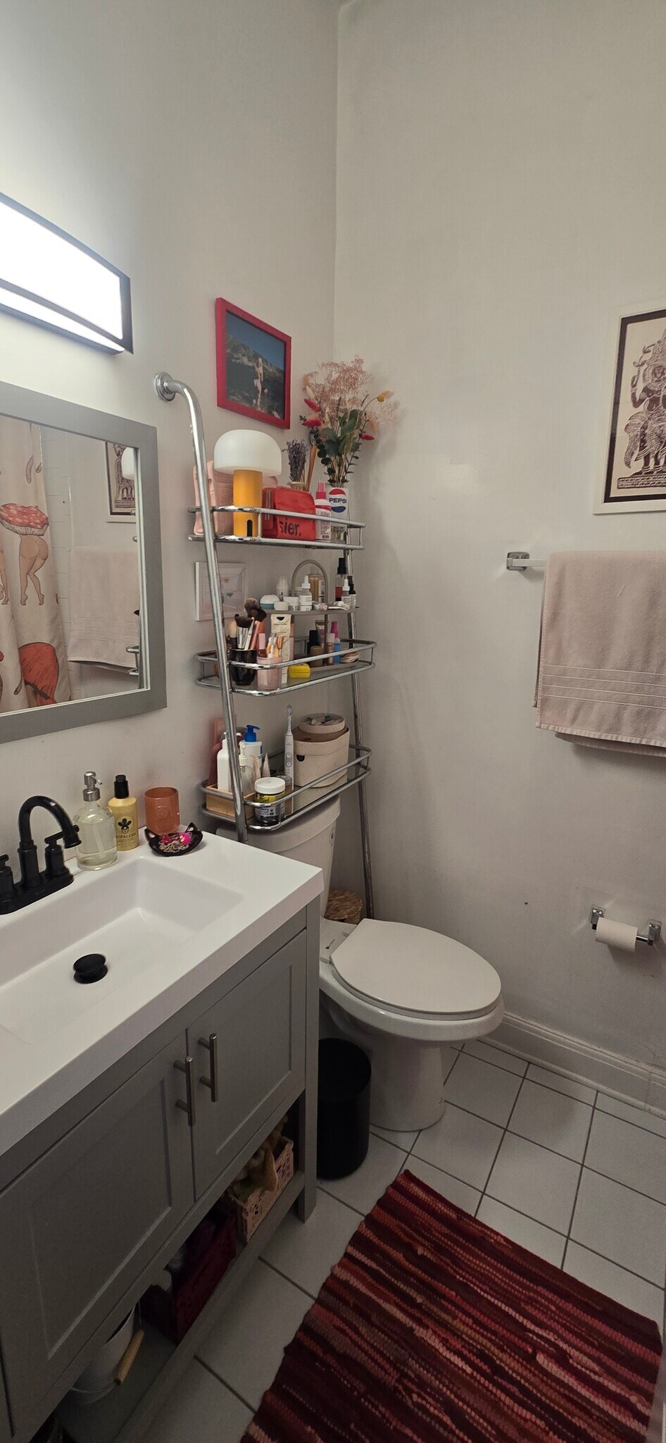 Building Photo - 2015 W Saint Paul Ave