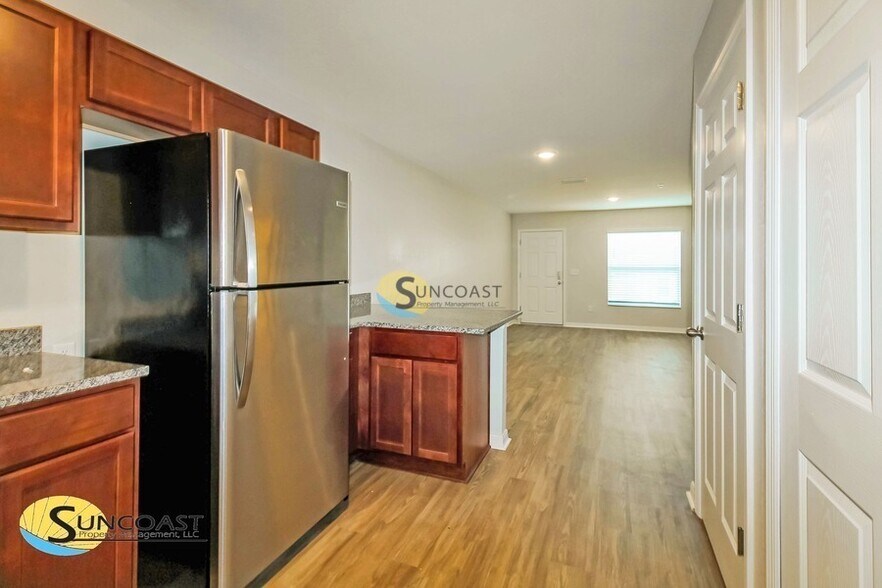 Building Photo - 47 Walnut Run